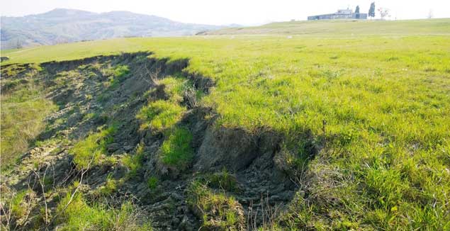Clamorosa scoperta: il terreno di San Marino non sta franando, sta cercando di andarsene