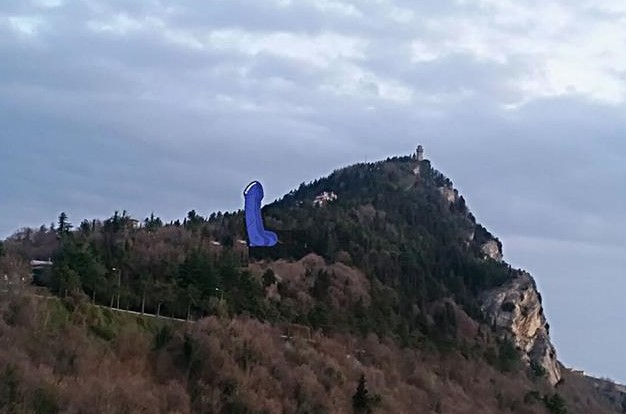 Telecomunicazioni. Anche il Baracucco ha una sua teoria: è tutta un’osteria!