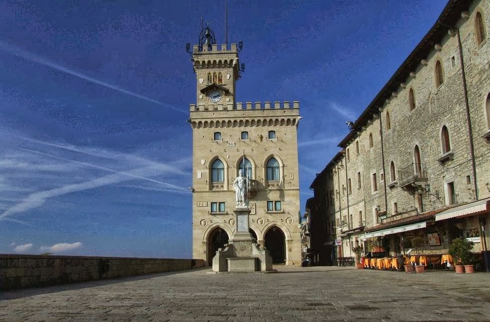 Adesso tutti sul pianello: una piazza una razza (con la Dc o senza)